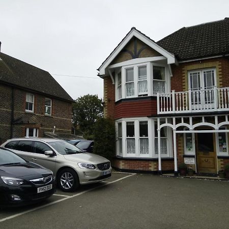Gable End Guest House Horley Exterior photo